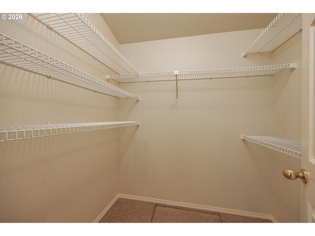 210 Nw 111TH Loop, Vancouver, WA 98685
