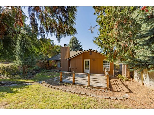 210 Nw 111TH Loop, Vancouver, WA 98685