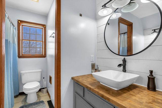 5351 E Honor Avenue, Demotte, IN 46310