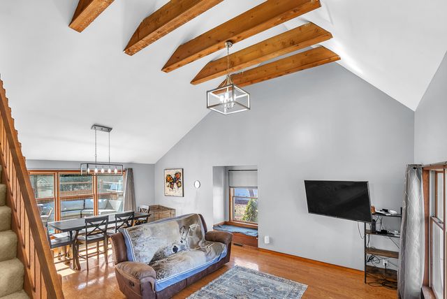 5351 E Honor Avenue, Demotte, IN 46310