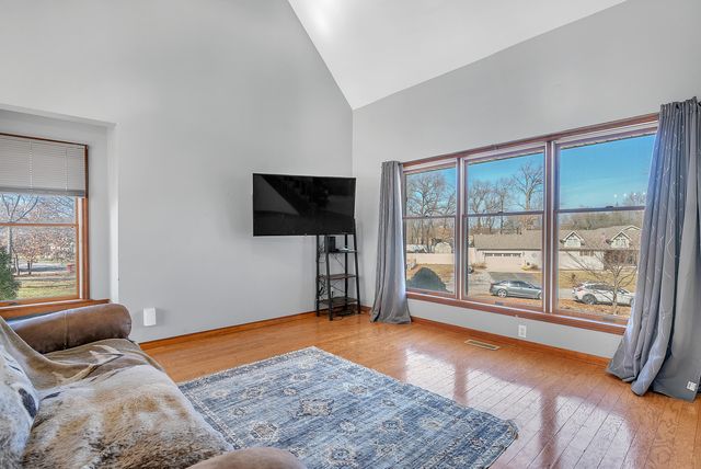 5351 E Honor Avenue, Demotte, IN 46310