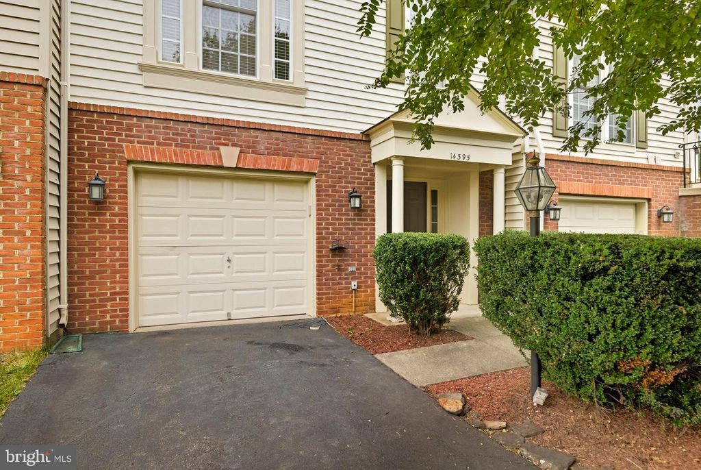 14395 FOWLERS MILL DR, Gainesville, VA 20155