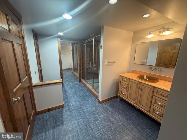 190 MOUNTAIN VIEW DR, York, PA 17404