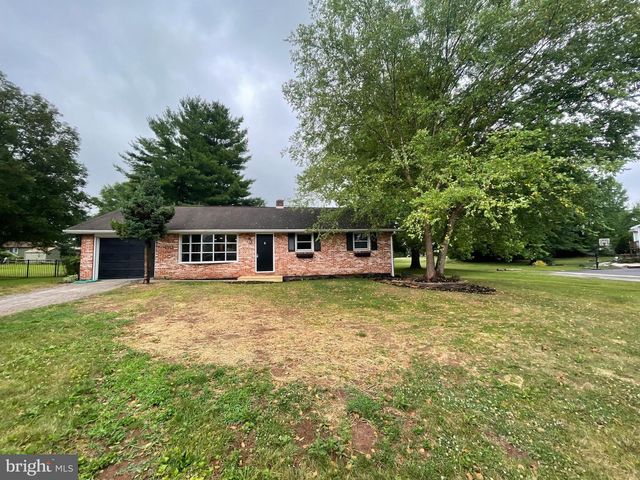 190 MOUNTAIN VIEW DR, York, PA 17404