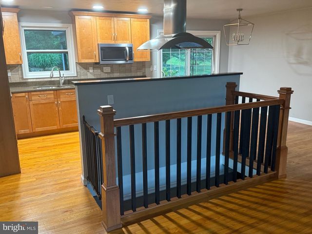 190 MOUNTAIN VIEW DR, York, PA 17404