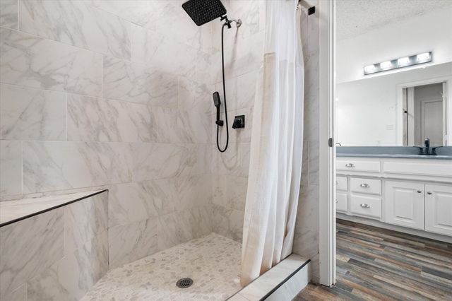 107 Holly Circle, Levelland, TX 79336