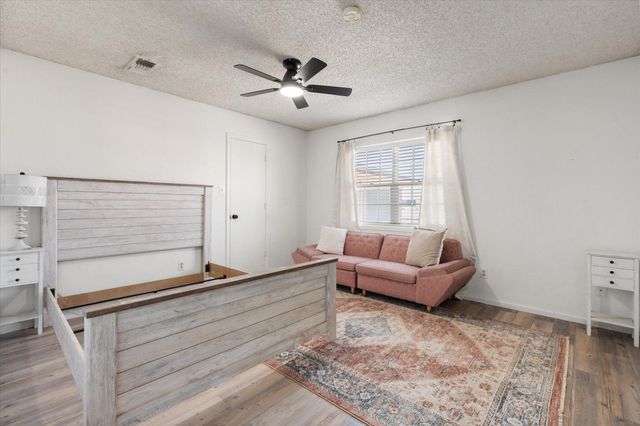 107 Holly Circle, Levelland, TX 79336