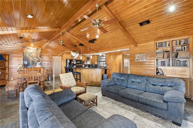 191 County Road 278, Somerville, TX 77879