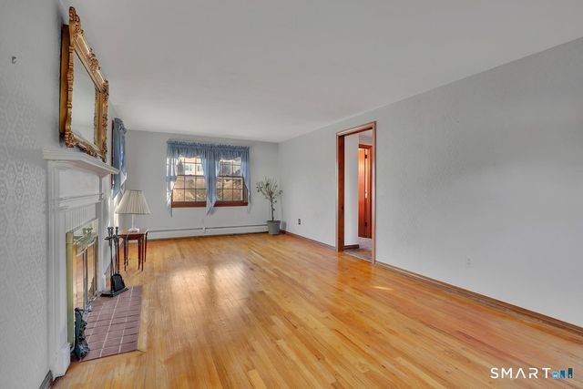 134 Whitehall Drive, East Hartford, CT 06118