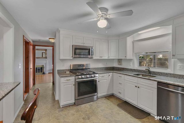 134 Whitehall Drive, East Hartford, CT 06118