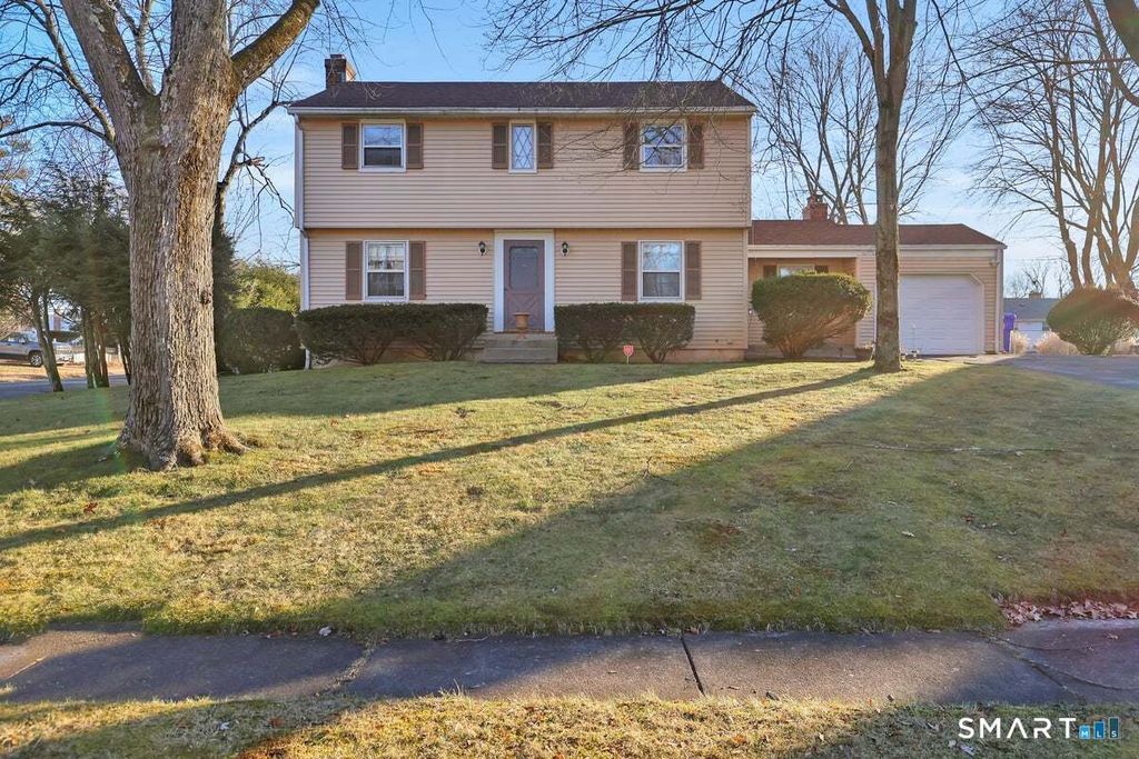 134 Whitehall Drive, East Hartford, CT 06118