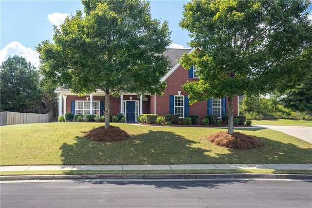 1098 Fountain Lakes Court, Lawrenceville, GA 30043