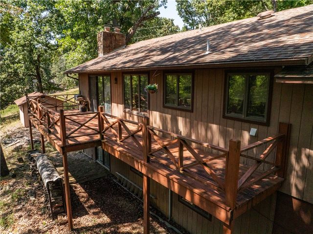 637 Highland Park Drive, Eureka Springs, AR 72631