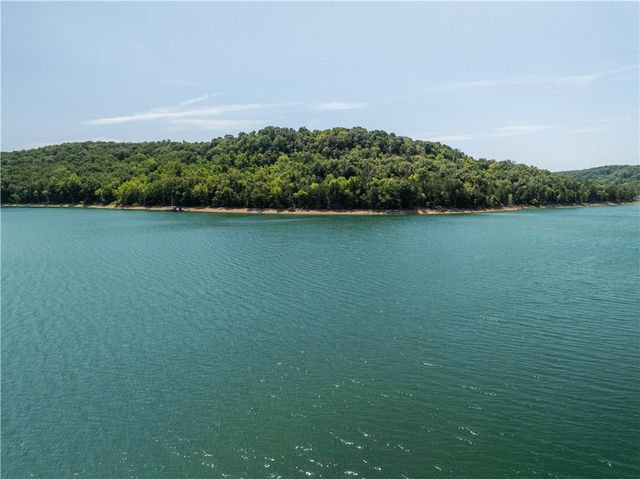 637 Highland Park Drive, Eureka Springs, AR 72631