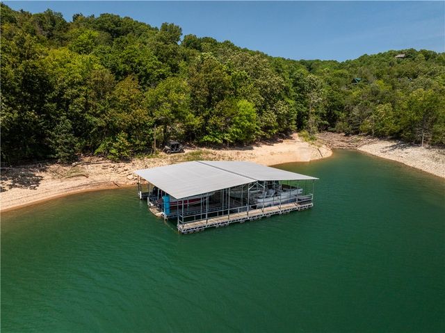 637 Highland Park Drive, Eureka Springs, AR 72631