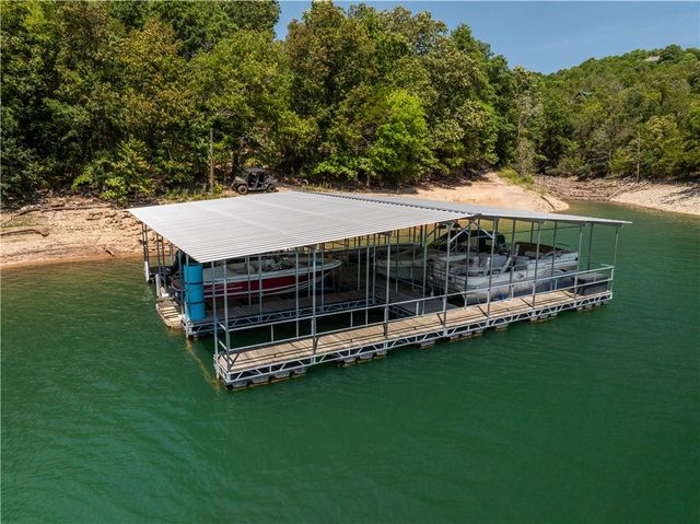 637 Highland Park Drive, Eureka Springs, AR 72631