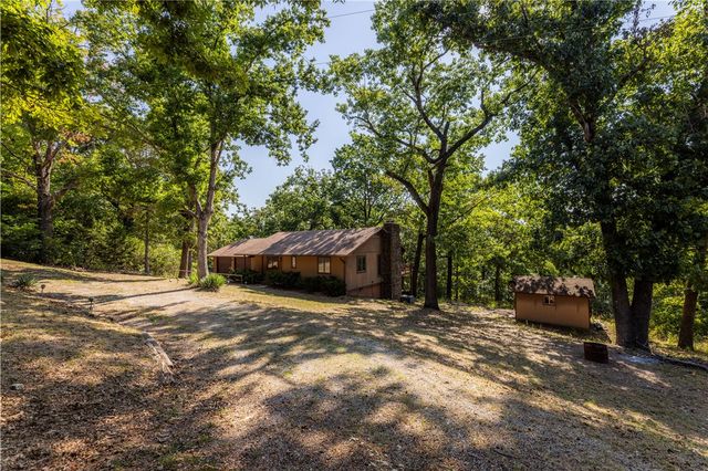 637 Highland Park Drive, Eureka Springs, AR 72631