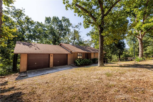 637 Highland Park Drive, Eureka Springs, AR 72631