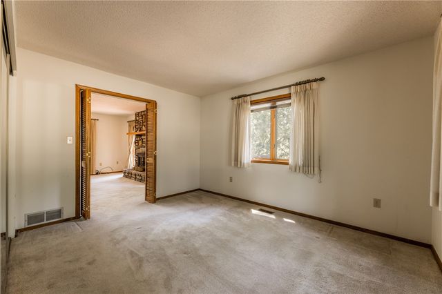 637 Highland Park Drive, Eureka Springs, AR 72631