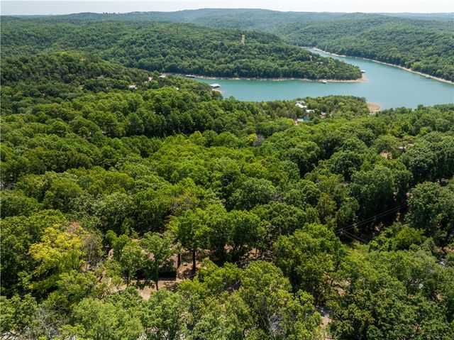 637 Highland Park Drive, Eureka Springs, AR 72631