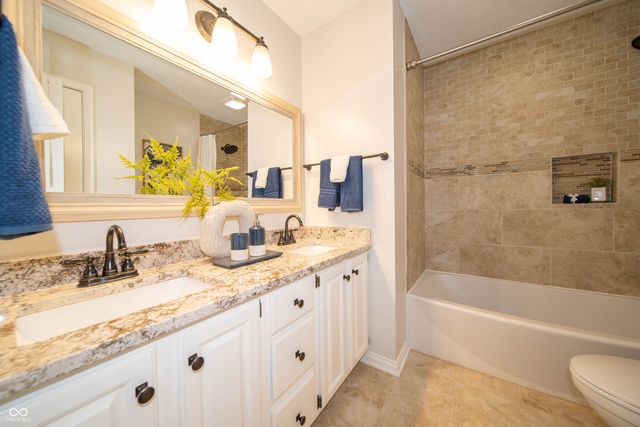 9011 Anchor Bay Drive, Indianapolis, IN 46236