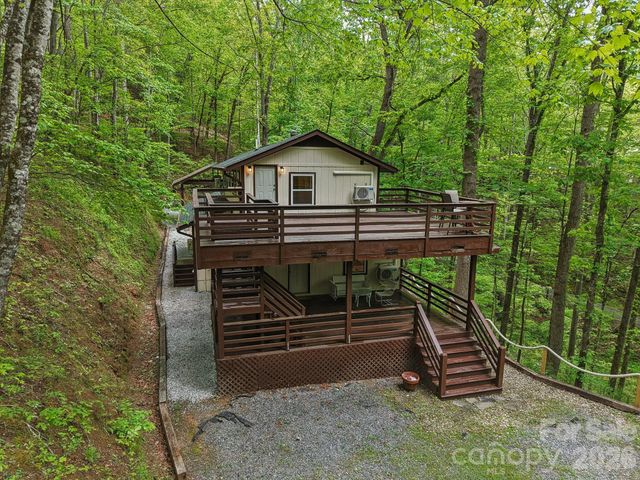 291 Dills Road, Bryson City, NC 28713