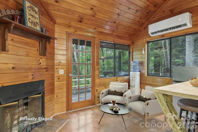 291 Dills Road, Bryson City, NC 28713