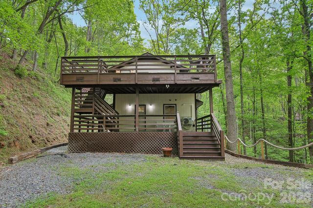 291 Dills Road, Bryson City, NC 28713
