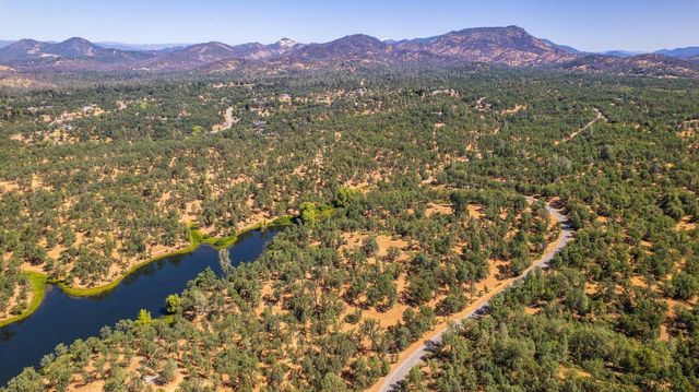 Bernard Way, Redding, CA 96003