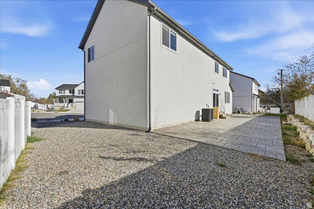 Image 41 of property listing at 4896 S SNARR HAVEN CT, Taylorsville, UT 84129