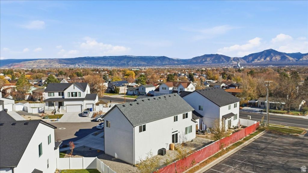 Image 55 of property listing at 4896 S SNARR HAVEN CT, Taylorsville, UT 84129