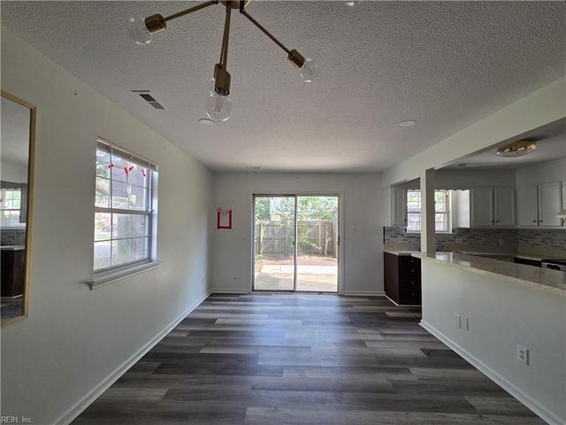 101 Hampstead CT, Hampton, VA 23669