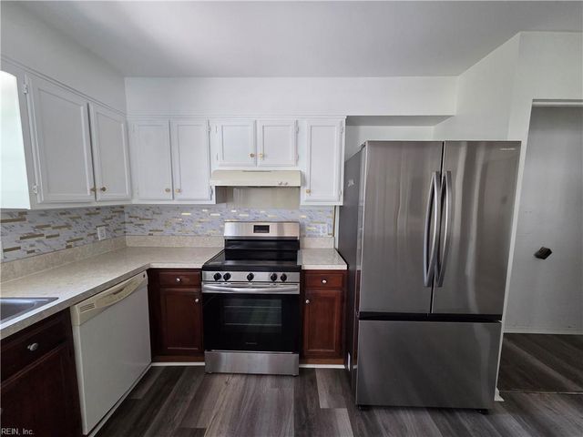 101 Hampstead CT, Hampton, VA 23669