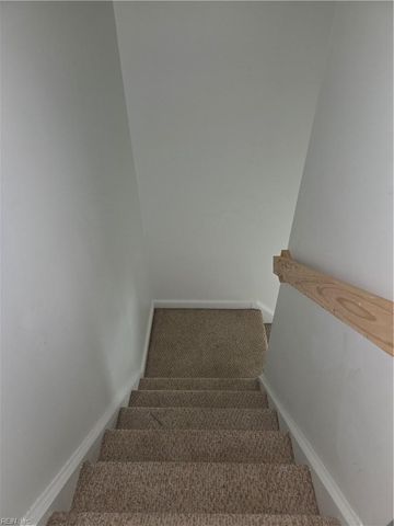 101 Hampstead CT, Hampton, VA 23669