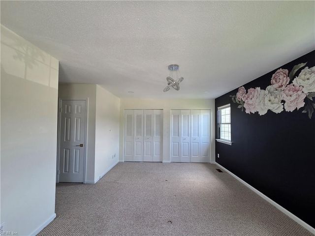 101 Hampstead CT, Hampton, VA 23669