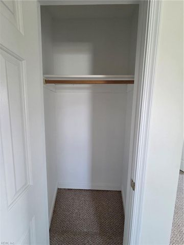 101 Hampstead CT, Hampton, VA 23669