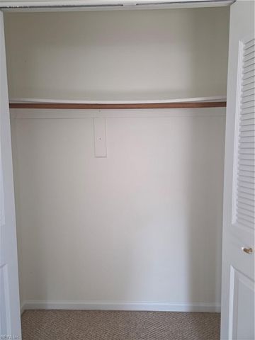 101 Hampstead CT, Hampton, VA 23669