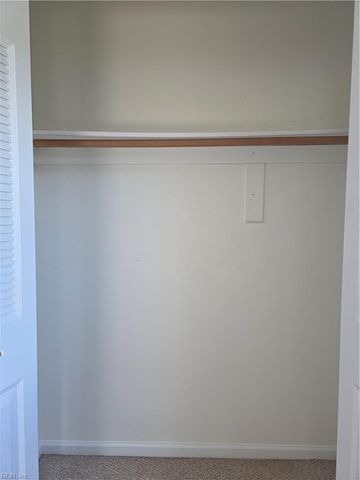 101 Hampstead CT, Hampton, VA 23669