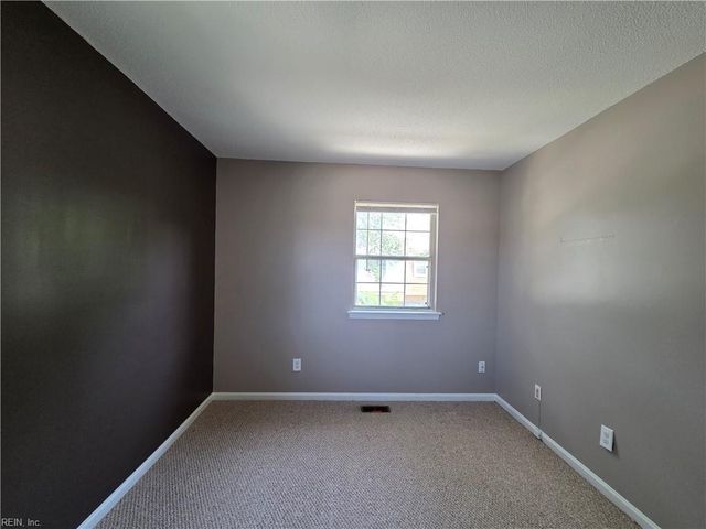 101 Hampstead CT, Hampton, VA 23669