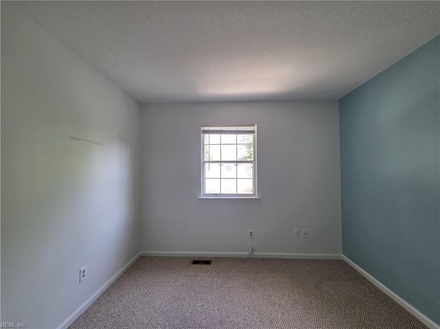 101 Hampstead CT, Hampton, VA 23669
