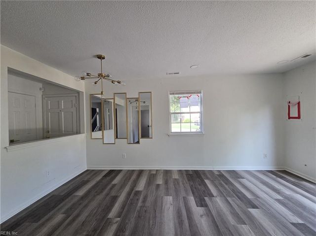 101 Hampstead CT, Hampton, VA 23669