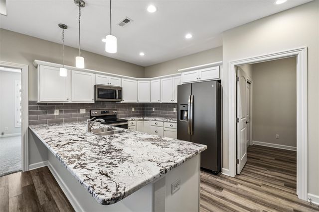 17584 Madison Drive, Clive, IA 50325