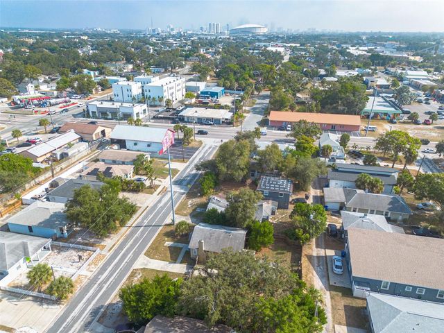 2848 EMERSON AVENUE S, St Petersburg, FL 33712