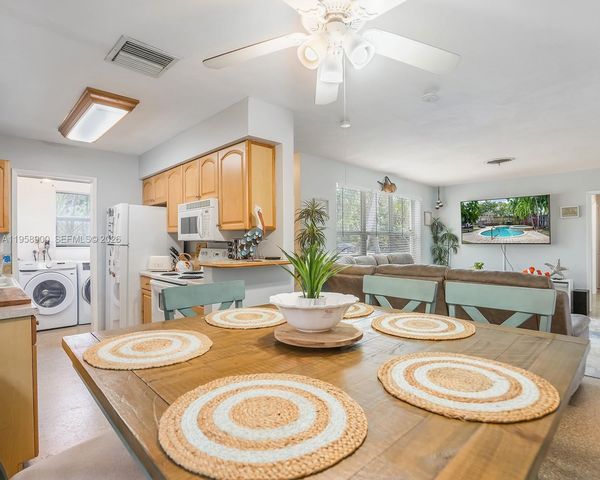 1906 N 31st Ave, Hollywood, FL 33021