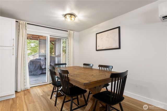 467 NW 8th Avenue, Oak Harbor, WA 98277