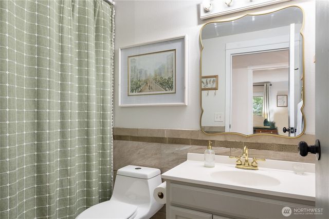 467 NW 8th Avenue, Oak Harbor, WA 98277