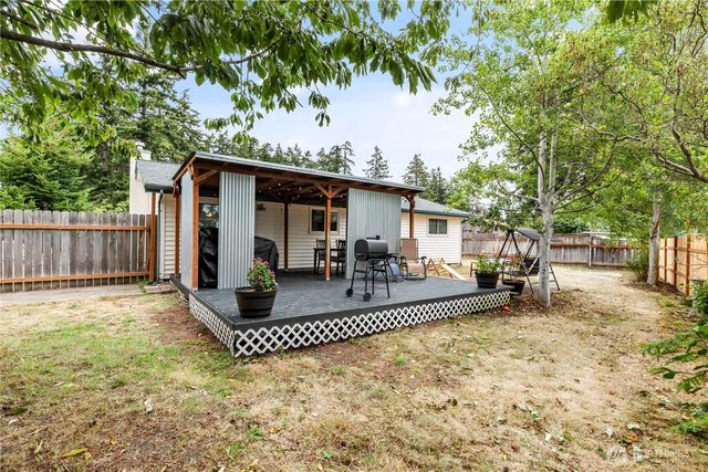 467 NW 8th Avenue, Oak Harbor, WA 98277