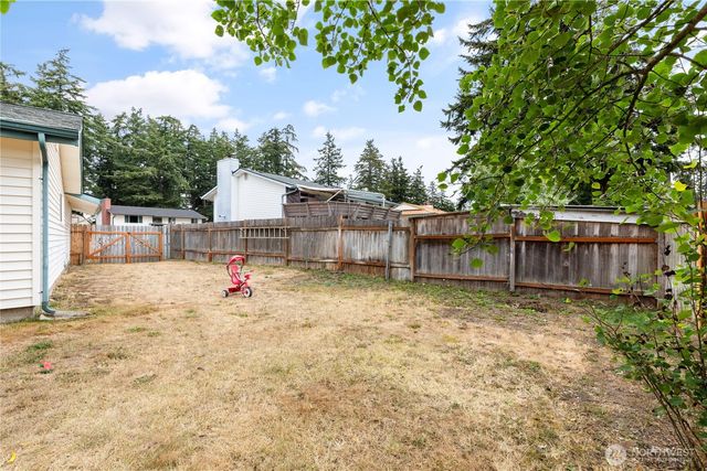 467 NW 8th Avenue, Oak Harbor, WA 98277
