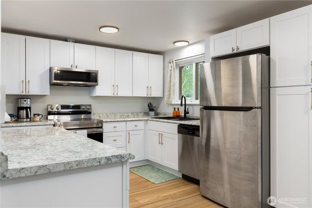 467 NW 8th Avenue, Oak Harbor, WA 98277