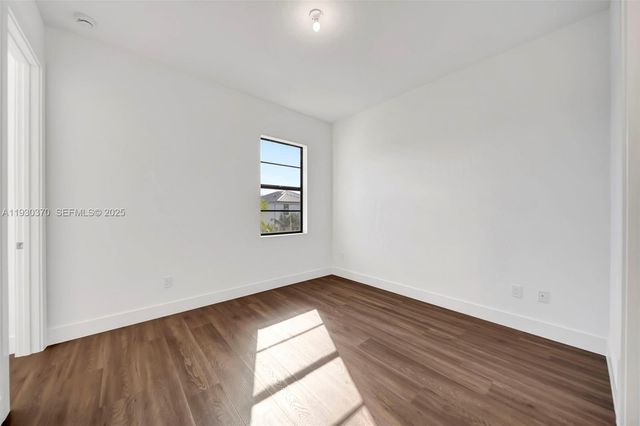 1427 SW 23rd St, Fort Lauderdale, FL 33315